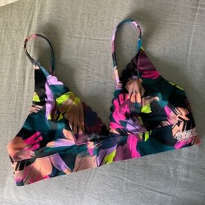PINK by Victoria’s Secret triangle bralette, size M